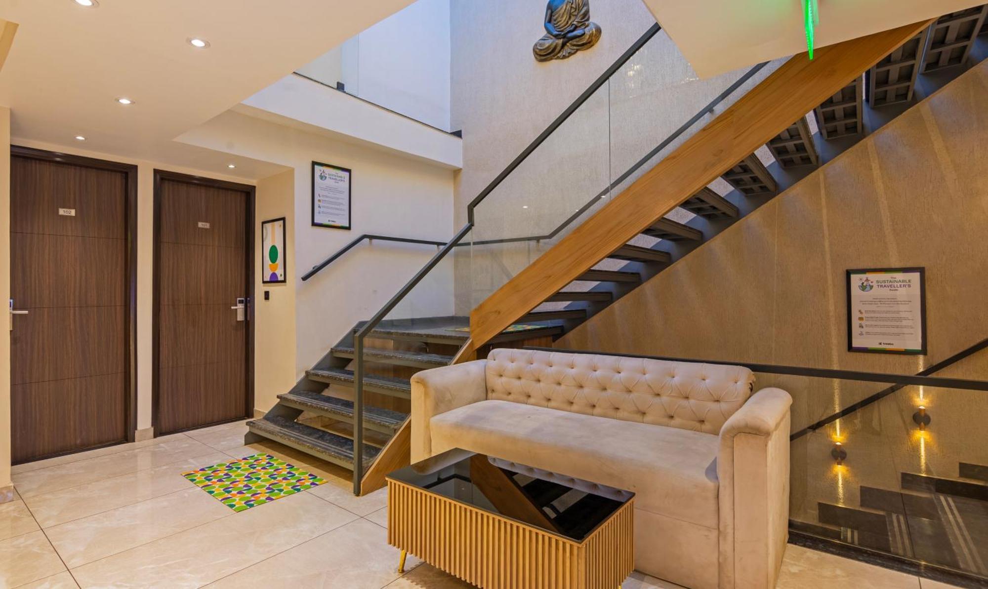 Treebo Bombay Palace จัณฑีครห์ ภายนอก รูปภาพ